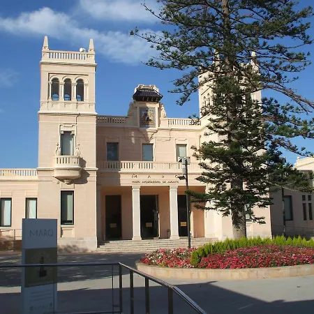 Perfect Near The Beach شقة *